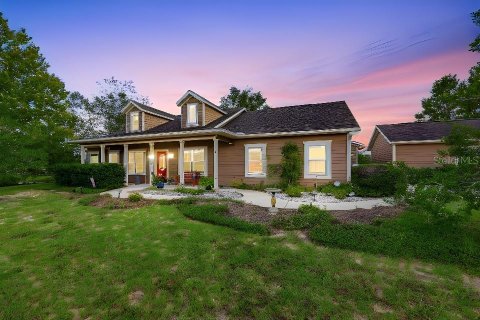 Casa en High Springs, Florida 3 dormitorios, 167.04 m2 № 2364458