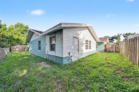 Villa ou maison à vendre à Zephyrhills, Floride: 4 chambres, 200.2 m2 № 2229853 - photo 25