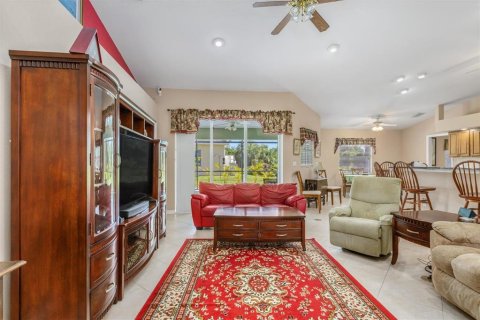 Villa ou maison à vendre à Punta Gorda, Floride: 3 chambres, 148.27 m2 № 1837002 - photo 4