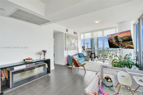 Купить кондоминиум в Майами, Флорида 2 спальни, 153.01м2, № 2005578 - фото 11