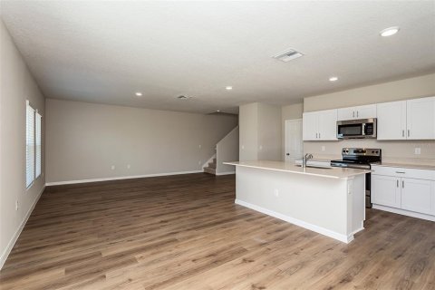 House in Lake Hamilton, Florida 4 bedrooms, 189.43 sq.m. № 1771211 - photo 7