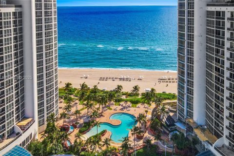Condo in Sunny Isles Beach, Florida, 3 bedrooms № 2089351 - photo 4