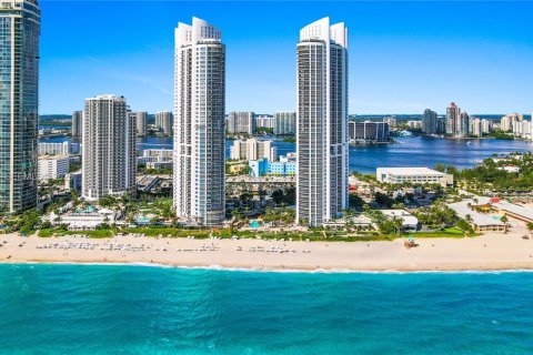 Condo in Sunny Isles Beach, Florida, 3 bedrooms № 2089351 - photo 5