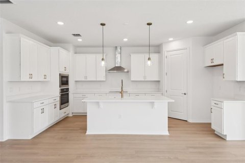 Casa en venta en New Port Richey, Florida, 4 dormitorios, 192.4 m2 № 1688439 - foto 8