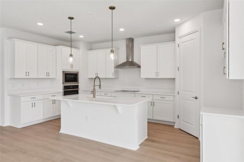 Casa en venta en New Port Richey, Florida, 4 dormitorios, 192.4 m2 № 1688439 - foto 10