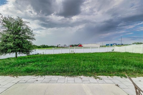 Casa en alquiler en Haines City, Florida, 3 dormitorios, 121.24 m2 № 1362071 - foto 5