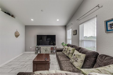 Casa en alquiler en Haines City, Florida, 3 dormitorios, 121.24 m2 № 1362071 - foto 15