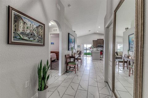 Casa en alquiler en Haines City, Florida, 3 dormitorios, 121.24 m2 № 1362071 - foto 8