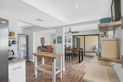 Купить виллу или дом в Сарасота, Флорида 8 комнат, 151.43м2, № 1548322 - фото 19