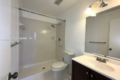 Снять в аренду кондоминиум в Санрайз, Флорида 2 спальни, 70.61м2, № 2005576 - фото 11