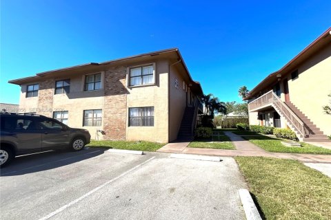 Снять в аренду кондоминиум в Санрайз, Флорида 2 спальни, 70.61м2, № 2005576 - фото 13