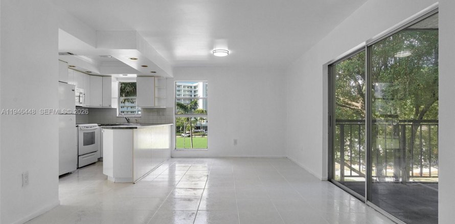 Condo à Sunny Isles Beach, Floride, 2 chambres  № 2002774