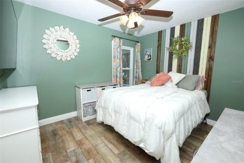 House in Oviedo, Florida 5 bedrooms, 240.9 sq.m. № 2149378 - photo 25