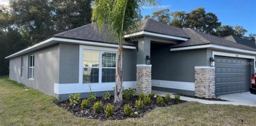 Villa ou maison à Dade City, Floride 4 chambres, 168.62 m2 № 2436767