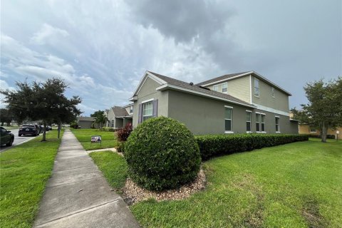 Touwnhouse à vendre à Orlando, Floride: 3 chambres, 198.25 m2 № 1911404 - photo 2