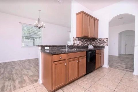 Touwnhouse à vendre à Orlando, Floride: 3 chambres, 198.25 m2 № 1911404 - photo 6