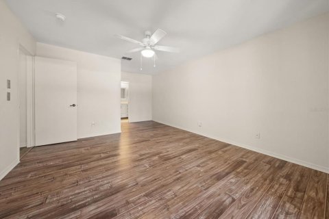 House in Clearwater, Florida 2 bedrooms, 143.72 sq.m. № 2218829 - photo 20