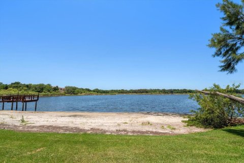 House in Clearwater, Florida 2 bedrooms, 143.72 sq.m. № 2218829 - photo 28