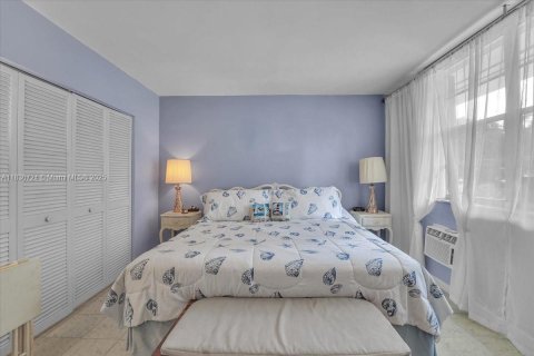 Copropriété à vendre à Hallandale Beach, Floride: 1 chambre, 81.57 m2 № 1934236 - photo 14