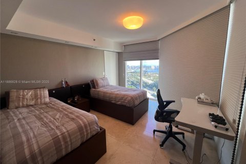 Copropriété à louer à Sunny Isles Beach, Floride: 3 chambres, 205.31 m2 № 1932925 - photo 17