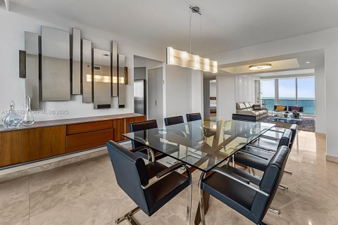 Снять в аренду кондоминиум в Санни-Айлс-Бич, Флорида 3 спальни, 205.31м2, № 1932925 - фото 22