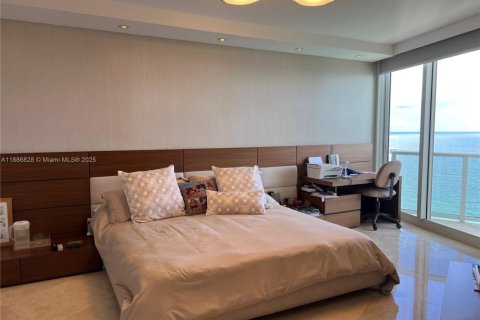 Copropriété à louer à Sunny Isles Beach, Floride: 3 chambres, 205.31 m2 № 1932925 - photo 12