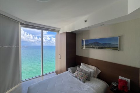 Copropriété à louer à Sunny Isles Beach, Floride: 3 chambres, 205.31 m2 № 1932925 - photo 15