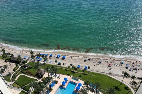 Copropriété à louer à Sunny Isles Beach, Floride: 3 chambres, 205.31 m2 № 1932925 - photo 19