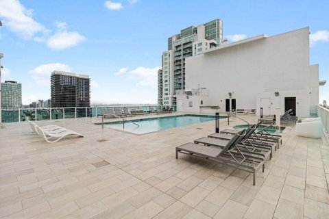 Condo in Miami, Florida, 1 bedroom  № 2075363 - photo 14