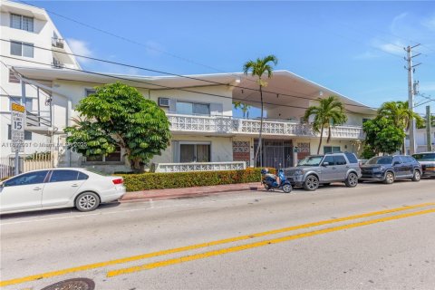Condo in Miami Beach, Florida, 1 bedroom  № 2376341 - photo 3
