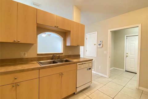 Apartamento en alquiler en Deltona, Florida, 2 dormitorios, 103.86 m2 № 1851662 - foto 4