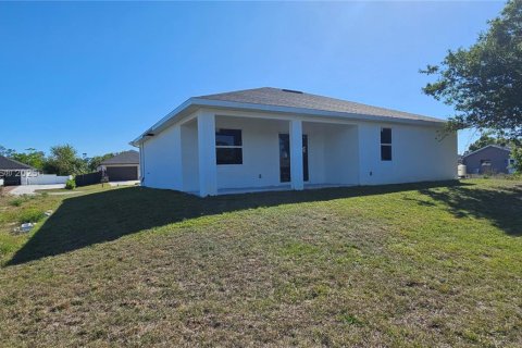Casa en alquiler en Lehigh Acres, Florida, 3 dormitorios, 144.83 m2 № 1874698 - foto 16