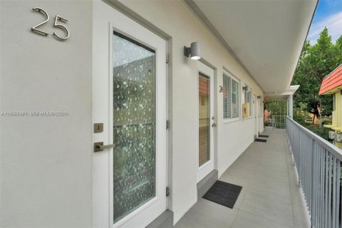 Copropriété à louer à Miami Beach, Floride: 1 chambre, 39.86 m2 № 1996406 - photo 6