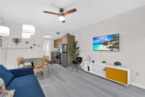 Copropriété à louer à Miami Beach, Floride: 1 chambre, 39.86 m2 № 1996406 - photo 20