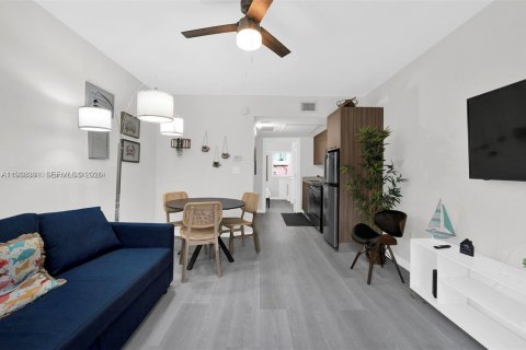 Copropriété à louer à Miami Beach, Floride: 1 chambre, 39.86 m2 № 1996406 - photo 24