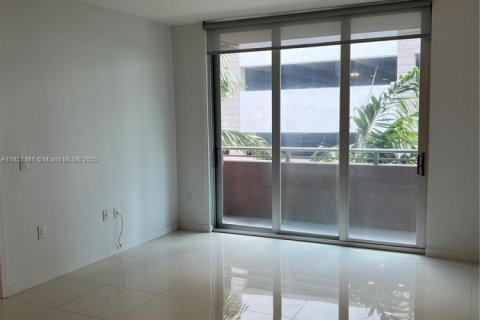 Condo in Doral, Florida, 3 bedrooms  № 2188296 - photo 9