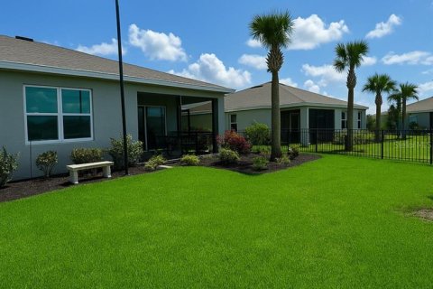 House in Punta Gorda, Florida 2 bedrooms, 140.84 sq.m. № 1680582 - photo 21