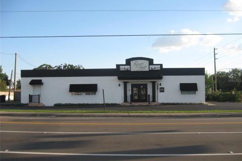 Commercial property in Saint Petersburg, Florida 264.68 sq.m. № 2419091