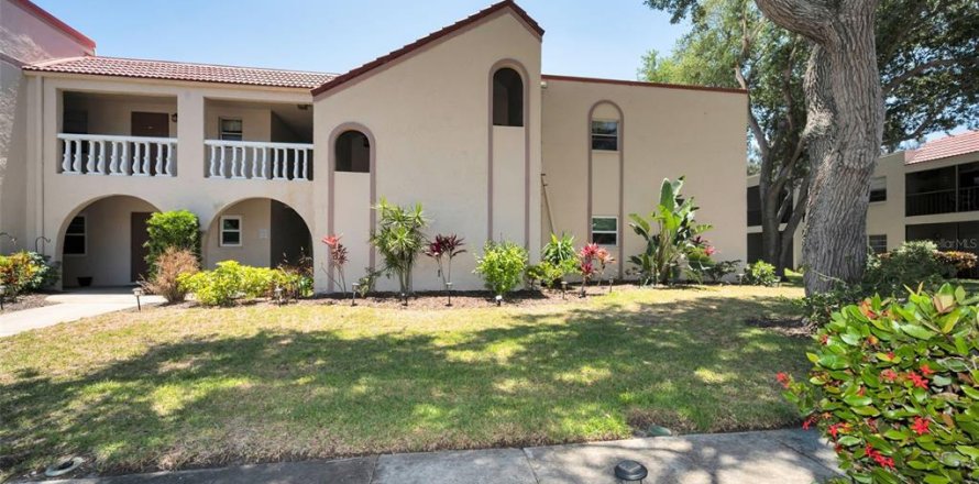 Condominio en Seminole, Florida, 2 dormitorios  № 2100976