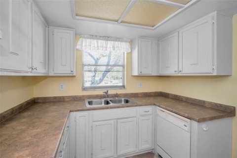 Condominio en venta en Seminole, Florida, 2 dormitorios, 100.33 m2 № 2100976 - foto 17