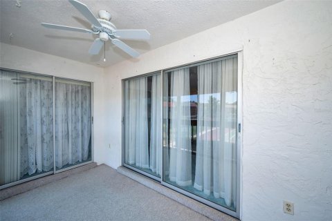 Condominio en venta en Seminole, Florida, 2 dormitorios, 100.33 m2 № 2100976 - foto 14