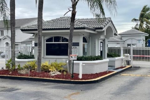 Купить виллу или дом в Майами, Флорида 3 спальни, 106.84м2, № 2008304 - фото 3