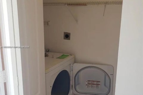 Купить виллу или дом в Майами, Флорида 3 спальни, 106.84м2, № 2008304 - фото 18