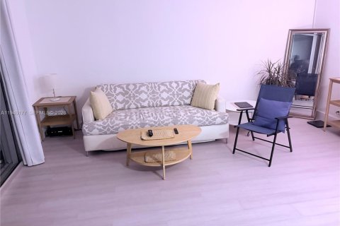 Condominio en venta en Miami Beach, Florida, 50.45 m2 № 2186028 - foto 9