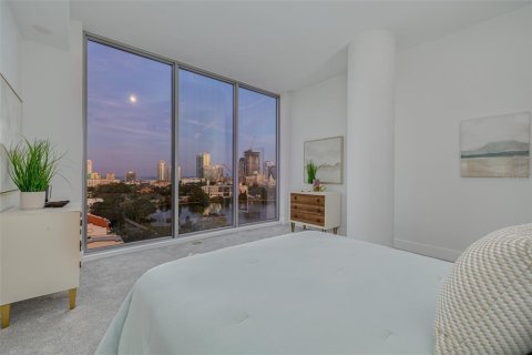 Condo in Saint Petersburg, Florida, 2 bedrooms  № 1904025 - photo 28