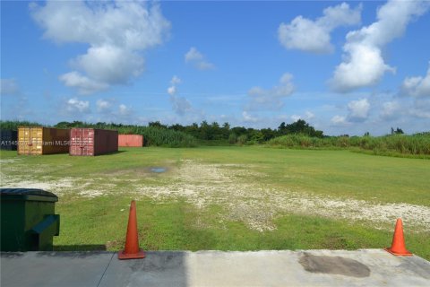 Купить коммерческую недвижимость в Майами, Флорида № 1923985 - фото 20