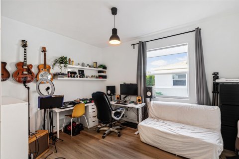 Townhouse in Florida City, Florida 2 bedrooms, 112.23 sq.m. № 1996211 - photo 10