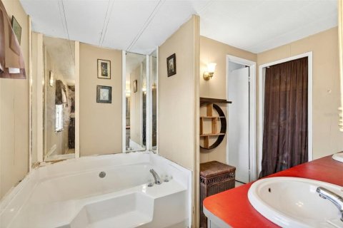 Купить коммерческую недвижимость в Окала, Флорида 209.59м2, № 2233173 - фото 12