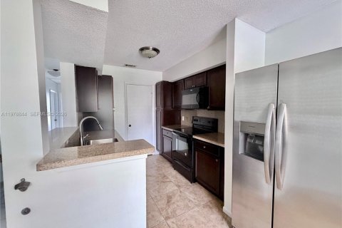 Copropriété à louer à Boynton Beach, Floride: 2 chambres, 92.34 m2 № 2057791 - photo 3