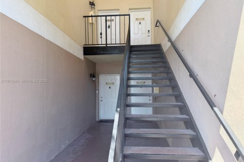 Copropriété à louer à Boynton Beach, Floride: 2 chambres, 92.34 m2 № 2057791 - photo 13
